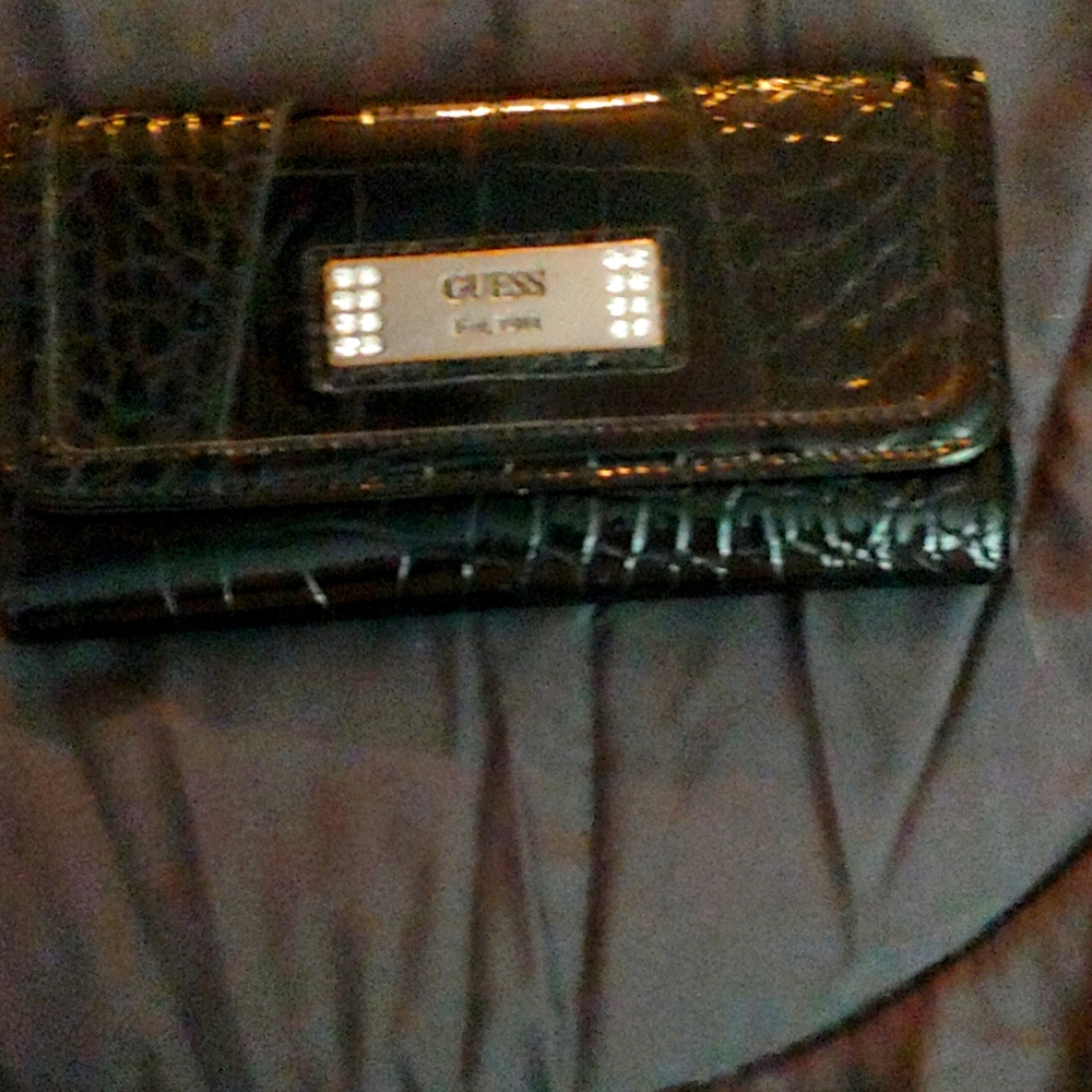 Guess wallet